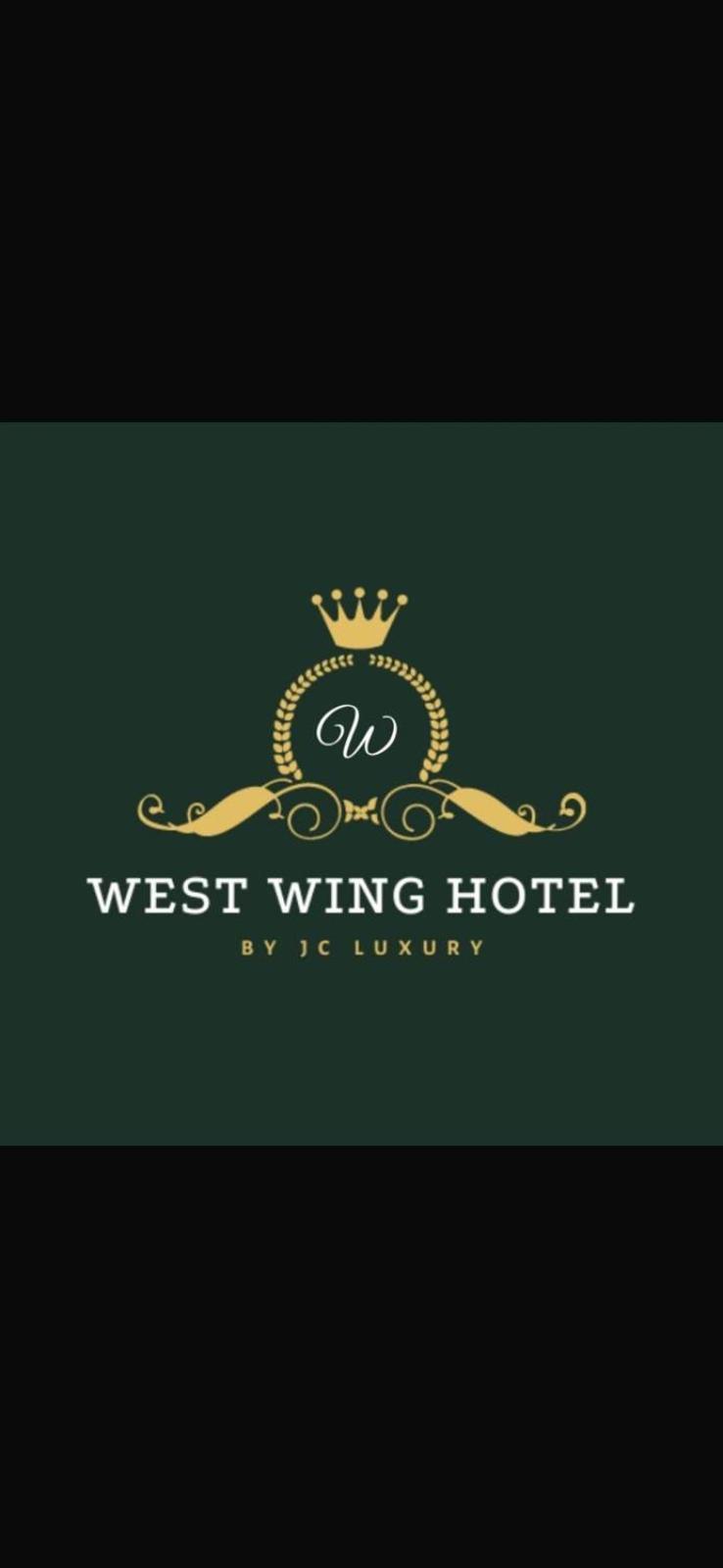 West Wing Hotel Lagos Esterno foto