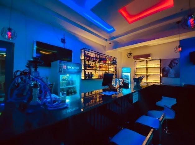 West Wing Hotel Lagos Esterno foto
