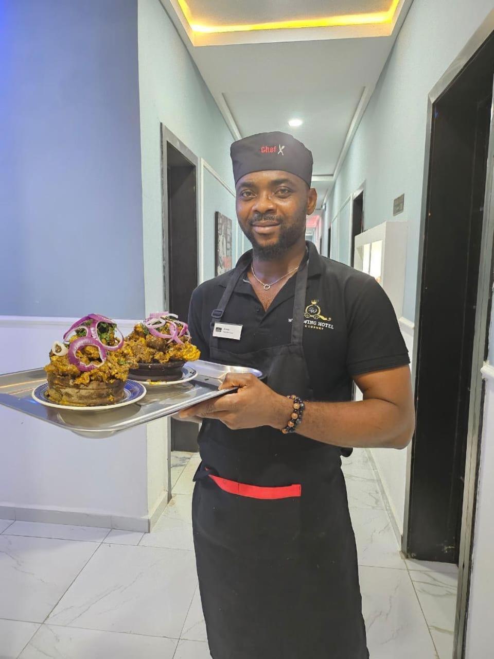 West Wing Hotel Lagos Esterno foto